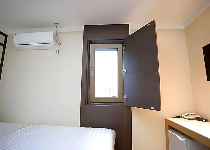 Mido Myeongdong Hotel 2*