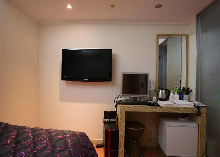 Hotel Mido Myeongdong Seúl