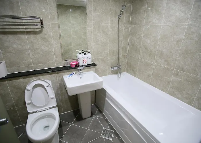 Hotel Mido Myeongdong Seúl